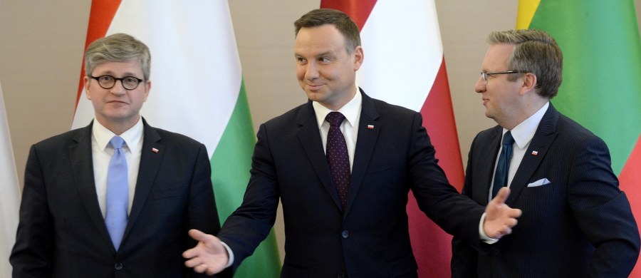 Na 9 marca prezydent Andrzej Duda zwołał pierwsze posiedzenie Rady Bezpieczeństwa Narodowego - poinformował szef Biura Bezpieczeństwa Narodowego Paweł Soloch. "Pierwsze spotkanie będzie poświęcone wskazaniu głównych problemów związanych z bezpieczeństwem kraju, aktualnych, podstawowych kwestii związanych z bezpieczeństwem Polski" - wyjaśnił.