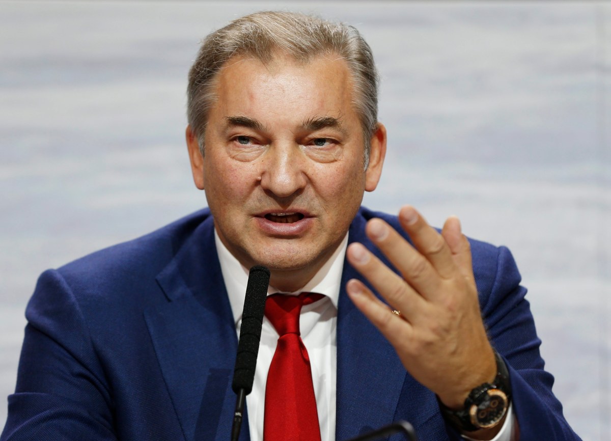 Legendarny bramkarz hokejowej reprezentacji Związku Radzieckiego Władisław Trietjak odsłonił w Moskwie swój pomnik wykonany z... czekolady. W stolicy Rosji trwa międzynarodowy festiwal tego smakołyku.