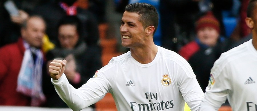 Portugalczyk Cristiano Ronaldo, który zdobył cztery bramki w sobotnim meczu Realu Madryt z Celtą Vigo, zakończonym zwycięstwem "Królewskich" 7:1, objął prowadzenie nie tylko w klasyfikacji strzelców ligi hiszpańskiej, ale także w rankingu "Złotego Buta". Robert Lewandowski jest w tym zestawieniu piąty.