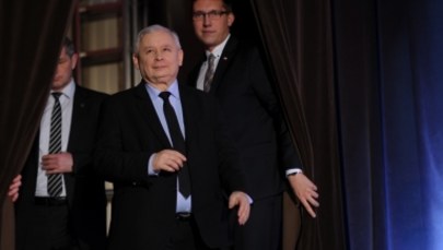 Emocjonalne wystąpienie Jarosława Kaczyńskiego. Mówił o "wielkiej koalicji antypisowskiej" i KOD