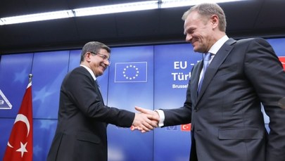 Donald Tusk: "Dni nielegalnej imigracji do Europy dobiegły końca". Jest porozumienie UE-Turcja