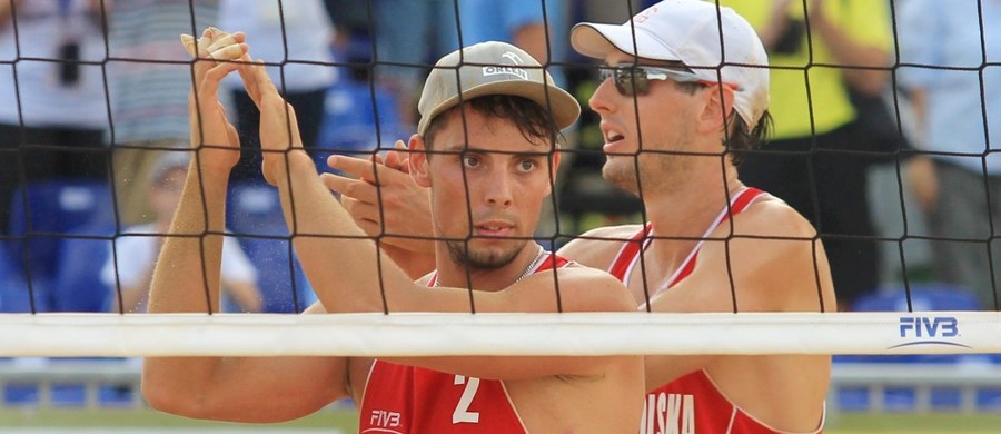 Polscy siatkarze plażowi - Piotr Kantor i Bartosz Łosiak - wygrali z faworyzowanymi Brazylijczykami i zwyciężyli w turnieju World Tour Grand Slam w Rio de Janeiro. To największy sukces biało-czerwonych w karierze.