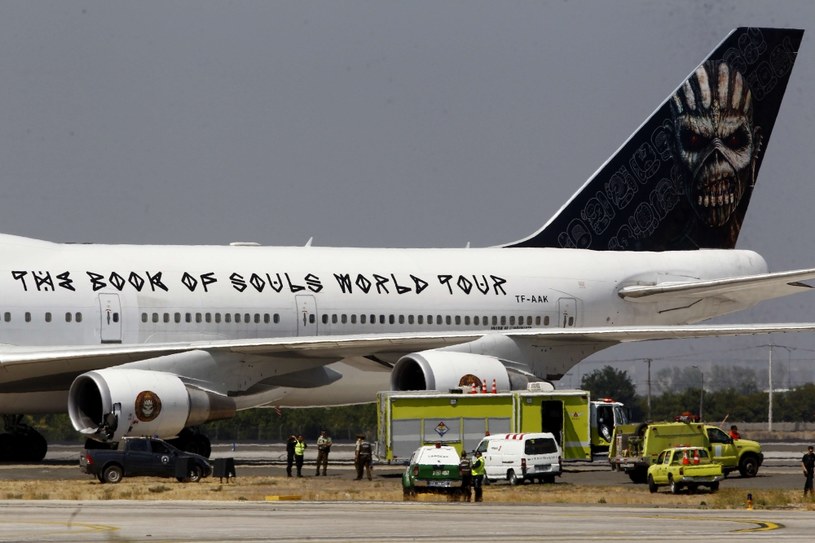 Boeing 747, należący do zespołu heavymetalowego Iron Maiden, został poważnie uszkodzony w trakcie przygotowywania do tankowania. Do incydentu doszło na płycie portu lotniczego w chilijskim San Felipe.