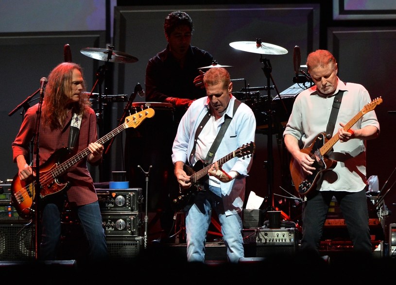 Don Henley ogłosił, że po śmierci gitarzysty Glenna Freya grupa The Eagles zakończyła działalność.