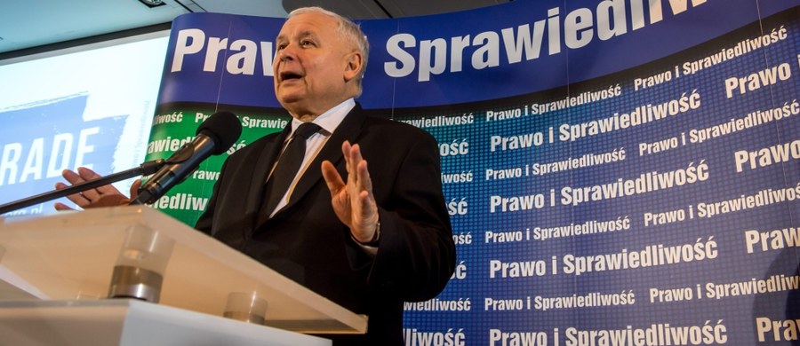 Zalecenia Komisji Weneckiej będą brane przez Sejm pod uwagę, ale w takim zakresie, który jest zgodny z prawem - powiedział prezes PiS Jarosław Kaczyński w wywiadzie dla TVP. Jego zdaniem orzeczenie TK jest tylko "stanowiskiem pewnej części sędziów TK" i nie może być publikowane.