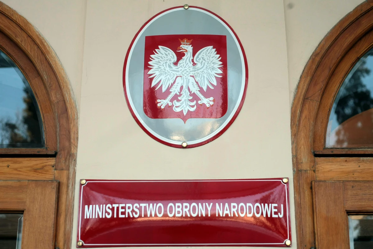 Będą poważne przetasowania w Akademii Obrony Narodowej – dowiedział się reporter RMF FM. Resort obrony chce w ciągu miesiąca pokazać projekt ustawy, która wprowadzi zmiany na tej uczelni.