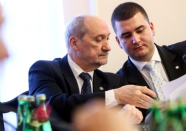 Macierewicz: Tu-154 rozpadł się w powietrzu. Negowanie tego faktu jest próbą zawracania kijem Wisły
