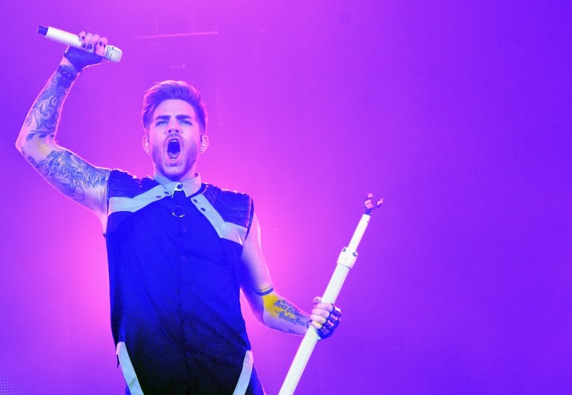 Amerykański wokalistka Adam Lambert zaprezentował nową piosenkę - "Welcome to the Show".