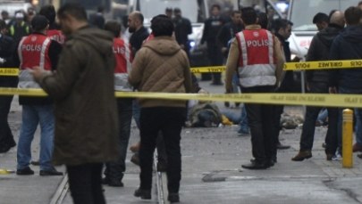 Sześciu zabitych, 35 rannych w zamachu samobójczym w Stambule. Nie wiadomo, kto za nim stoi