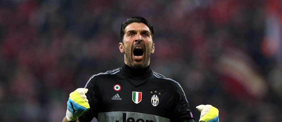 Włoskie bramkarz Gianluigi Buffon ustanowił nowy rekord Serie A. Nie puścił bramki przez 974 minuty i poprawił wynik Sebastiana Rossiego z lat 90. Serię, którą Buffon rozpoczął 10 stycznia zakończył dziś piłkarz Torino Andrea Belotti. Pokonał bramkarz Juventusu strzałem z rzutu karnego.