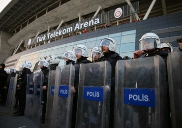 Terroryści z ISIS planują zamach w Stambule? Policja szuka 3 osób