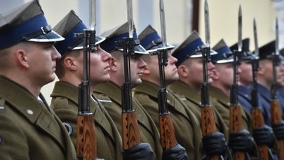 "Rzeczpospolita": Wojsko dostanie nowe karabinki reprezentacyjne