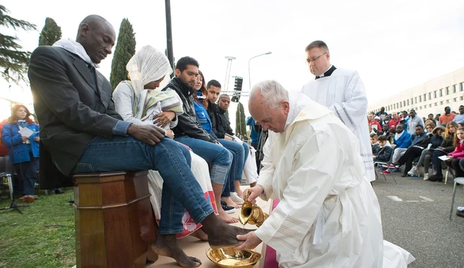 ​Papież spotka się z uchodźcami na Lesbos