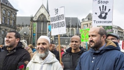 Muzułmanie uczcili pamięć ofiar zamachów w Brukseli. "Islam oznacza pokój"