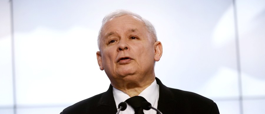 Pisząc o sytuacji w Polsce, niemiecki tygodnik "Der Spiegel" w opublikowanym materiale "Warszawski bolszewizm" zarzuca szefowi PiS Jarosławowi Kaczyńskiemu dążenie do "władzy absolutnej" i realizowanie "autokratycznego modelu" państwa.
