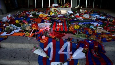 Barcelona oddaje na swoim stadionie hołd Johanowi Cruyffowi