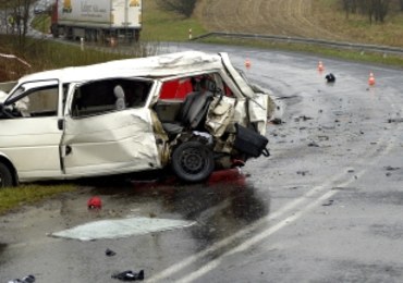 "Od 4 lat nie było tak tragicznej Wielkiej Soboty". W wypadkach zginęło 16 osób 
