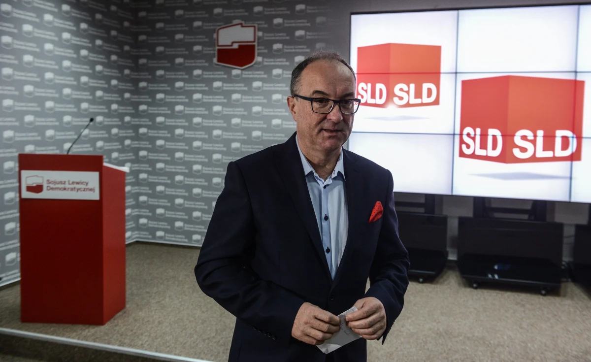 Premier Beata Szydło zapowiada, że nie widzi możliwości, żeby Polska w tej chwili przyjmowała uchodźców. Czy rząd PiS wycofa się z decyzji poprzedniego rządu? Austria i inne kraje zamykają szlak bałkański. Przemytnicy szukają innych tras dla imigrantów chcących dostać się do Europy, a jedna z tras ma prowadzić przez Polskę. Czy będzie to miało jakieś konsekwencje? Jaka będzie przyszłość lewicy? Sojusz Lewicy Demokratycznej składa petycję do klubów parlamentarnych o postawienie premier przed Trybunałem Stanu. Co na to inne kluby? We wtorek gościem Konrada Piaseckiego w Kontrwywiadzie RMF FM będzie szef SLD Włodzimierz Czarzasty. 