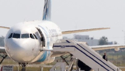 Porywacz samolotu linii EgyptAir zatrzymany. "Pas szahida nie miał materiałów wybuchowych"