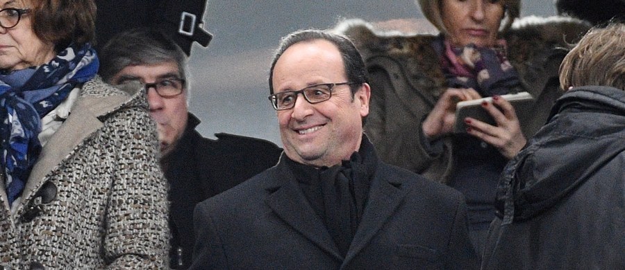 Francois Hollande wycofał projekt ustawy, przewidujący odbieranie francuskiego obywatelstwa osobom skazanym za terroryzm. Po posiedzeniu rządu prezydent Francji przyznał, że nie ma w tej sprawie zgody między Senatem a Zgromadzeniem Narodowym.