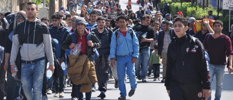 W najbliższy poniedziałek oczekiwani są w Niemczech pierwsi Syryjczycy, którzy dotrą tam na mocy porozumienia w sprawie uchodźców zawartego przez Unię Europejską i Turcję - oświadczył rzecznik niemieckiego ministerstwa spraw wewnętrznych.