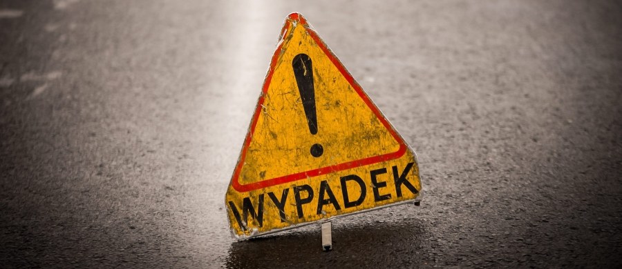 5 osób zostało rannych w wypadku w Tarnawie, w woj. małopolskim. Dachował tam samochód osobowy.