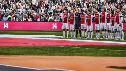 Liga holenderska: Dwie bramki Milika, kibice Ajaksu pożegnali Cruyffa