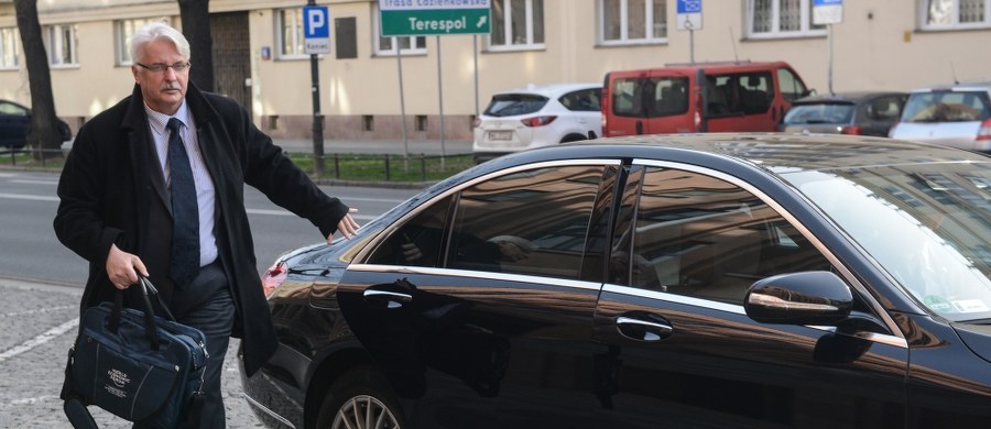 Szef MSZ Witold Waszczykowski i prezes PiS Jarosław Kaczyński spotkali się z grupą amerykańskich kongresmenów. Rozmowy dotyczyły m.in. sytuacji politycznej w Polsce, współpracy Polski i USA w zakresie bezpieczeństwa.