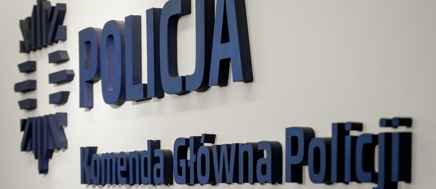 Warszawska prokuratura wszczęła postępowanie sprawdzające w głośnej sprawie „Bizancjum” w Komendzie Głównej Policji. W marcu szefostwo policji wysłało do śledczych wniosek o ocenę prawną przebudowy gabinetów komendanta, która kosztowała ponad 3 mln złotych. Początkowo szacowano jednak, że remont wart będzie 1,5 mln złotych.