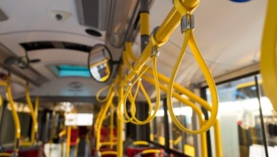 Są zarzuty dla mężczyzny, który strzelał z wiatrówki w miejskim autobusie w Krakowie