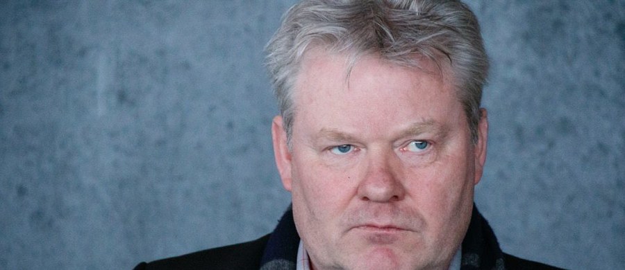 Premier Islandii Sigmundur  Gunnlaugsson ustąpił ze stanowiska. Jego obowiązki przejmie tymczasowo minister rybołówstwa i rolnictwa Sigurdur Ingi Johannsson - poinformował w środę późnym wieczorem rzecznik współrządzącej Partii Postępowej (PP).