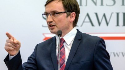 KRS krytykuje działania Zbigniewa Ziobry: Próba wywierania wpływu i zastraszania sędziów TK