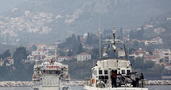 Co najmniej pięć osób zginęło w sobotę rano w kolejnym wypadku niewielkiej łodzi z migrantami u wybrzeży greckiej wyspy Samos, na Morzu Egejskim - poinformowała grecka straż przybrzeżna. Ofiary to cztery kobiety i dziecko.