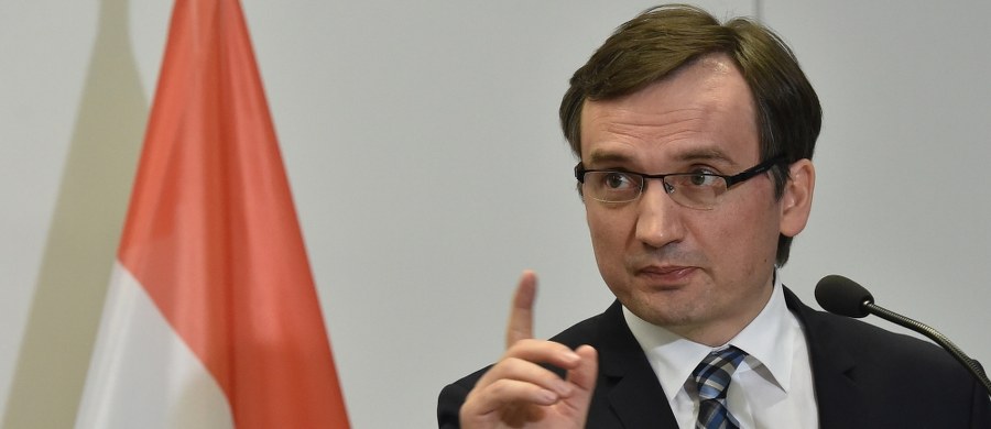 Minister sprawiedliwości Zbigniew Ziobro polecił Prokuraturze Okręgowej w Toruniu złożyć apelację od wyroku 8 lat więzienia dla Bartosza K., który w październiku ubiegłego roku brutalnie zgwałcił w Grudziądzu 9-letniego chłopca - poinformowała Prokuratura Krajowa. Jak podkreślono w komunikacie, prokurator generalny uznał, że w przypadku Bartosza K. to kara zbyt łagodna.