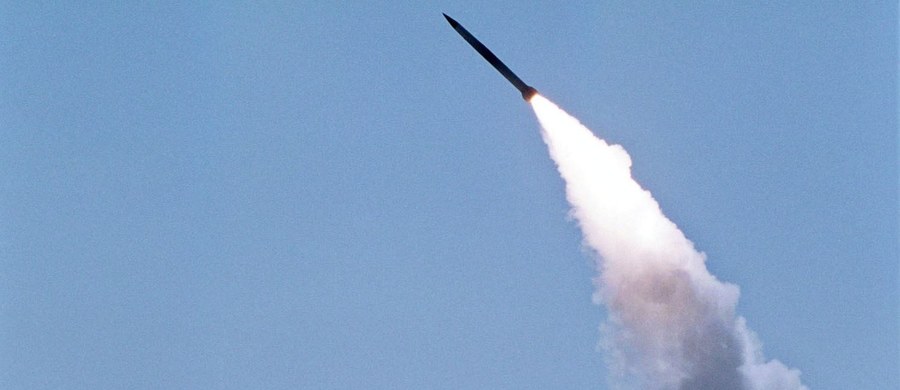 ​Rosja dostarczyła Iranowi pierwszą partię przeciwlotniczych wyrzutni rakietowych S-300 - poinformował rzecznik irańskiego ministerstwa spraw zagranicznych Hosejn Dżaber Ansari, cytowany przez agencję prasową Tasnim.