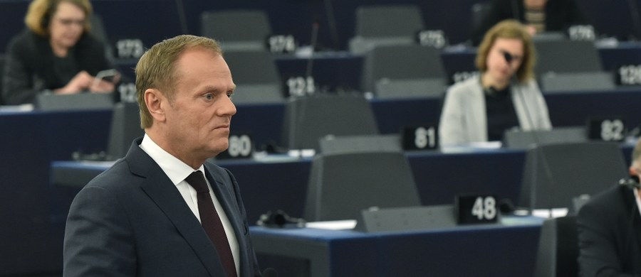 Chciałbym efektownie napisać, że Parlament Europejski stracił okazję, by siedzieć cicho. Ale nie napiszę tak, bo wcale tak nie uważam. Wydaje mi się, że w obecnej sytuacji Bruksela mogła w sprawie kryzysu konstytucyjnego w Polsce zrobić nawet coś dobrego. Mogła wydać oświadczenie... wybijające Platformie Obywatelskiej z głowy, że pójdzie z nią pod rękę na nuklearną wojnę z polskim rządem. Unijna biurokracja wybrała inną drogę, która w postaci rezolucji potwierdziła to, co już o niej wiemy. Że jest zainteresowana tylko i wyłącznie własnym interesem. 