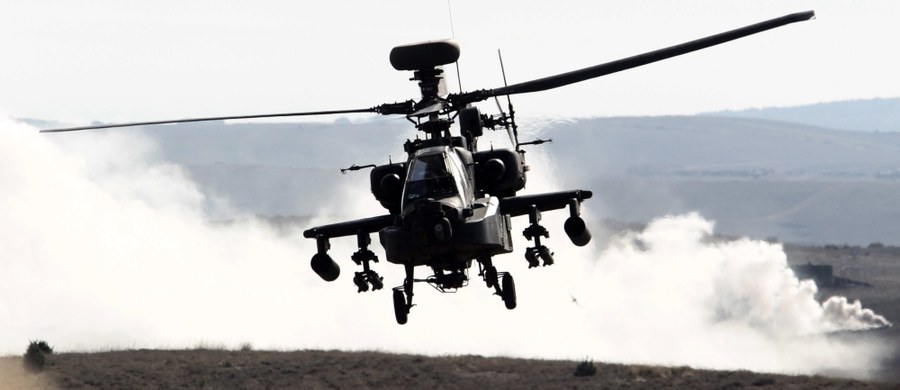 MON skłania się do zakupu śmigłowców uderzeniowych AH-64 Apache, których część ma być montowana w Łodzi – czytamy w dzisiejszym wydaniu „Dziennika Gazety Prawnej”. Według gazety jest to obecnie najbardziej prawdopodobny scenariusz dotyczący zakupów śmigłowcowych dla polskiej armii. 