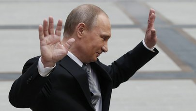 Kancelaria Putina przeprasza za antyamerykańskie hasła. "Prezydent dostał niesprawdzone informacje"