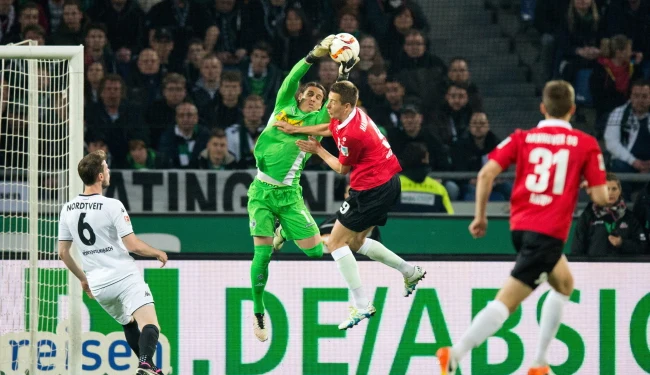 Hannover 96 - Borussia Moenchengladbach 2-0. Gol Artura Sobiecha