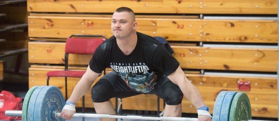 Arkadiusz Michalski (Budowlani Opole) wynikiem 403 kg w dwuboju zdobył w norweskim Forde srebrny medal mistrzostw Europy w podnoszeniu ciężarów w kategorii 105 kg. Zwyciężył Łotysz Arturs Plesnieks, który uzyskał także 403 kg.
