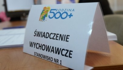 "Gazeta Wyborcza": Polska podzielona na 500 plus