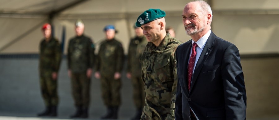 Minister obrony narodowej Antoni Macierewicz zapowiedział "zasadniczy wzrost armii, co najmniej 50-procentowy w ciągu najbliższych lat". Rozwój nie będzie ograniczony do obrony terytorialnej, ale będzie dotyczyć też jednostek operacyjnych.