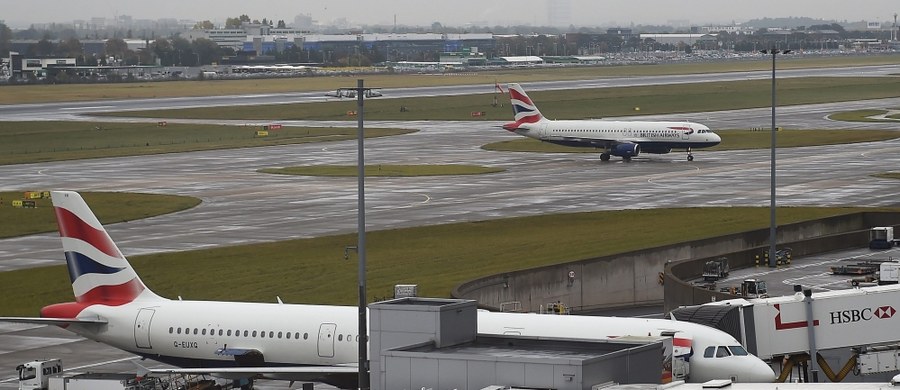 Lecący z Genewy Airbus A320 mógł zderzyć się nad Londynem z zupełnie innym obiektem latającym, niekoniecznie z dronem - uważa brytyjski minister transportu. Doniesienia o kolizji samolotu pasażerskiego z dronem w pobliżu Heathrow pojawiły się pięć dni temu. 