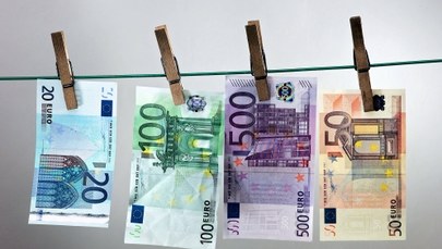 Podrobione banknoty o wartości kilku milionów euro. Rozbita nielegalna drukarnia