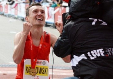 Zaskoczenie na mecie Orlen Warsaw Marathon. Zwycięzcą Artur Kozłowski