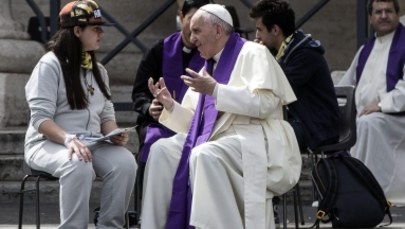 Papież do młodych: Szczęście to nie aplikacja, którą możecie ściągnąć na telefon