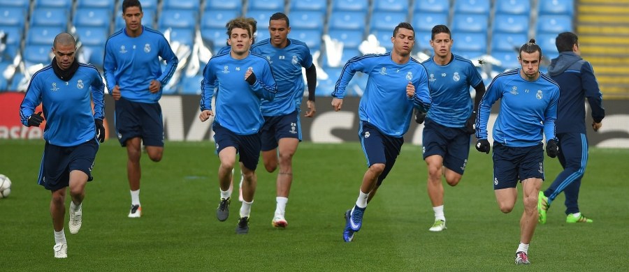 Dla Manchesteru City to pierwszy taki mecz. Dla Realu coś naturalnego. Wieczorem w pierwszym półfinale Ligi Mistrzów „The Citizens” podejmą Real Madryt. Piłkarze obu klubów wyceniani są na blisko 1,2 mld euro. To będzie prawdziwe starcie europejskich gigantów, choć tylko jeden z nich ma wielką historię i gablotę pełną międzynarodowych trofeów. Początek spotkania o 20.45.