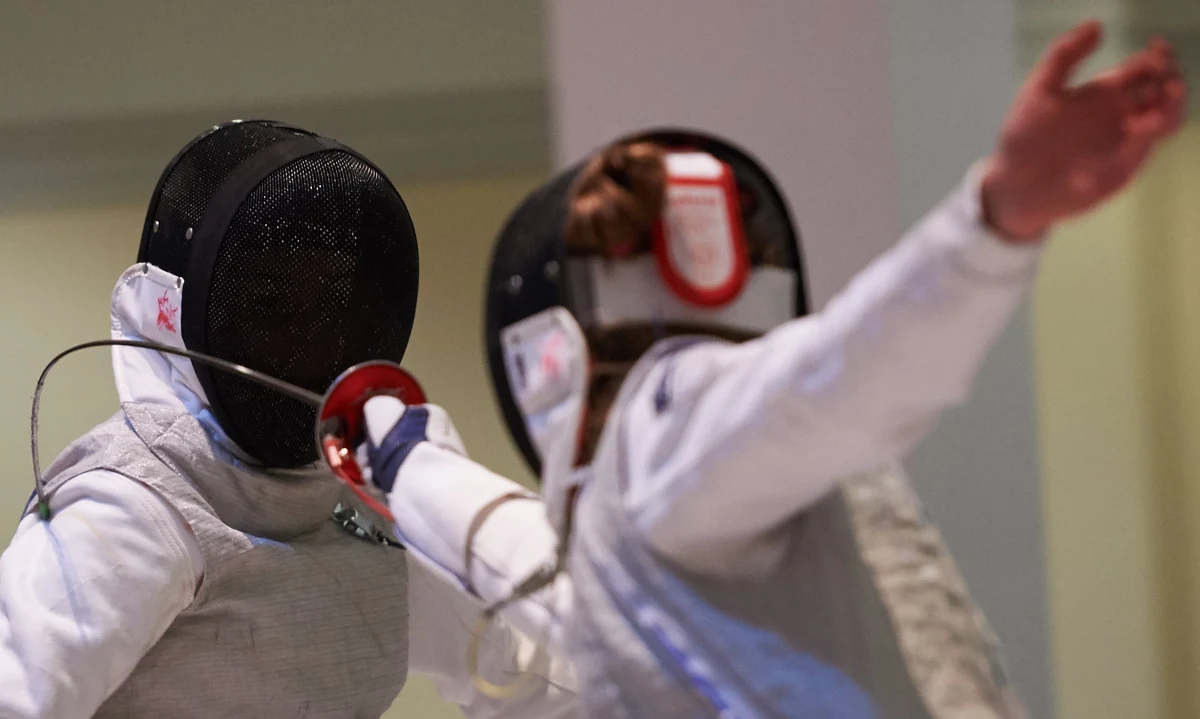 "W szermierce każdy może wygrać z każdym. Nie ma modelu mistrza" - mówi w RMF FM Piotr Sadowy prezes klubu KS Warszawianka. O szermierce mówimy w kolejnej odsłonie naszego cyklu "Sport dla każdego".
