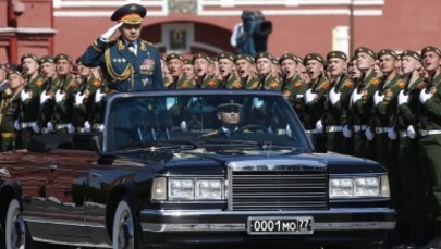 Czołgi, wozy bojowe, haubice, myśliwce... Rosja pręży muskuły na defiladzie wojskowej