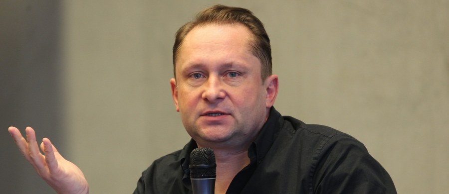 Sąd Okręgowy w Warszawie nakazał byłym dziennikarzom i wydawcy tygodnika Wprost" przeproszenie Kamila Durczoka i zapłacenie mu 500 tys. złotych - poinformował na Twitterze miesięcznik "Press". Wyrok nie jest prawomocny. 